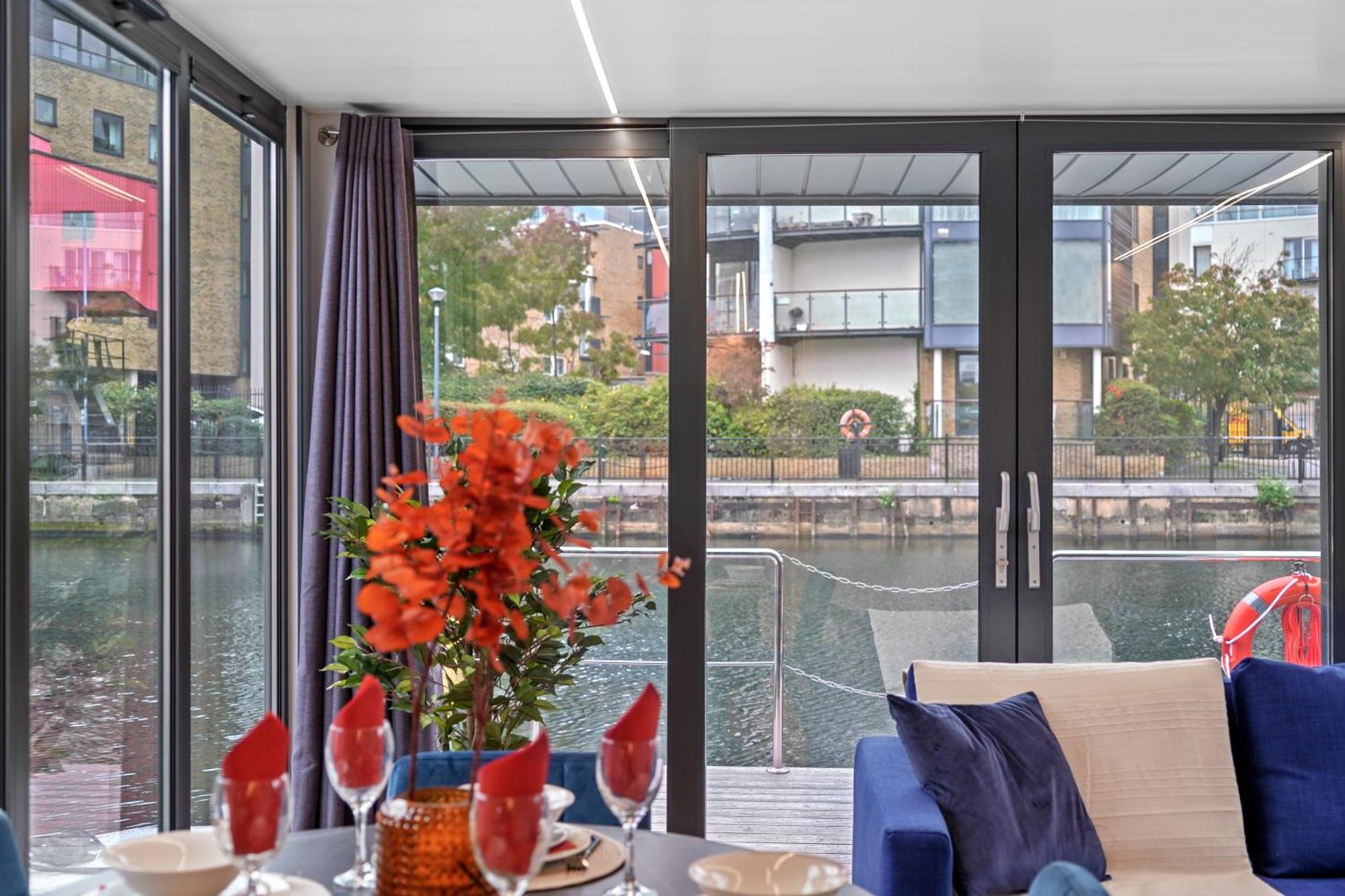 Unique Water Lodge In London - Sleeps 6 Kültér fotó