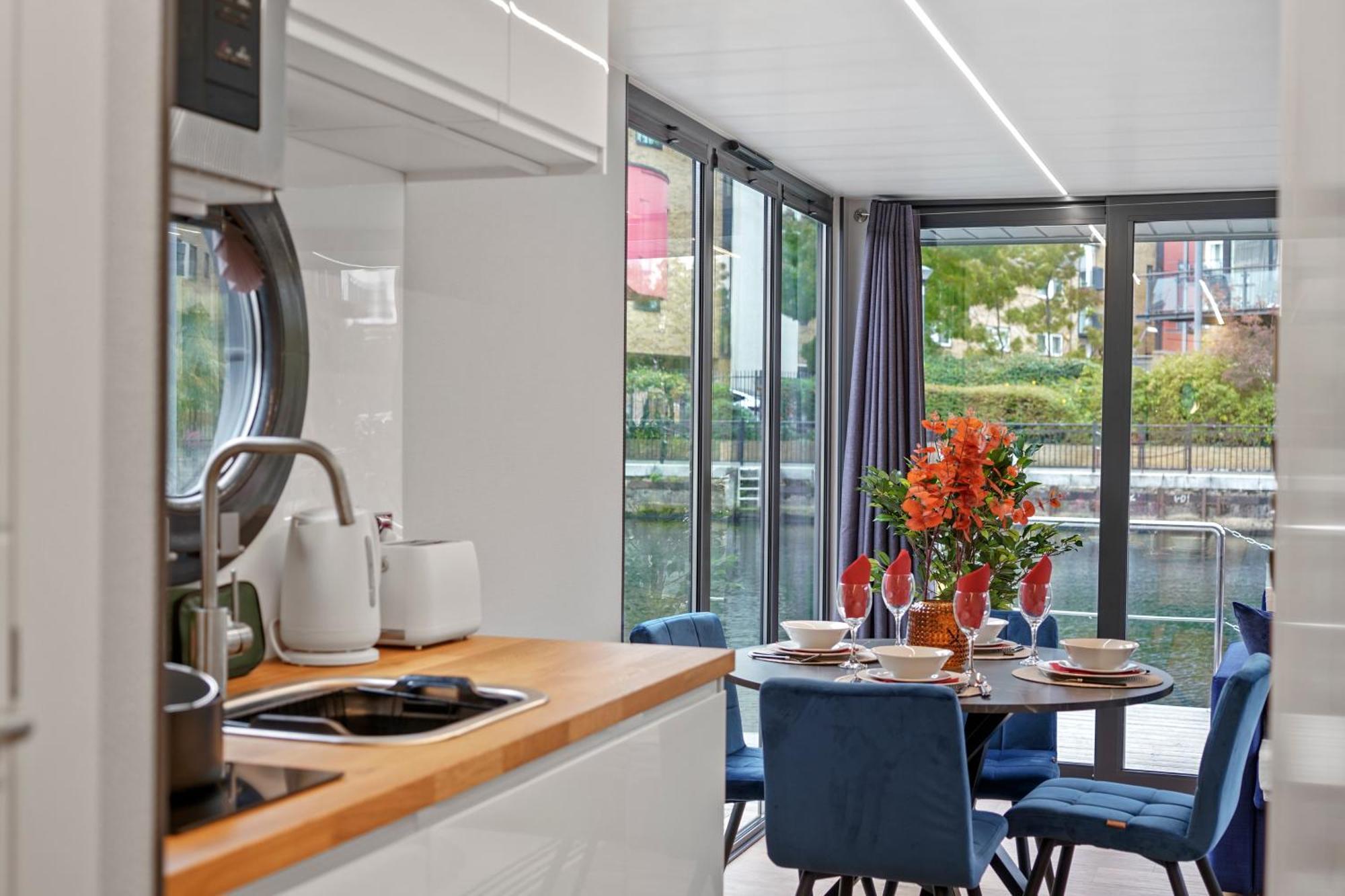 Unique Water Lodge In London - Sleeps 6 Kültér fotó