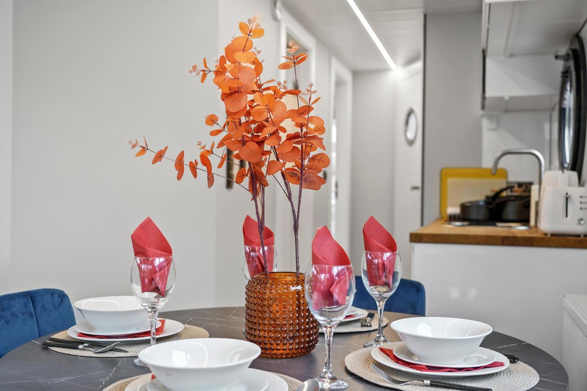 Unique Water Lodge In London - Sleeps 6 Kültér fotó